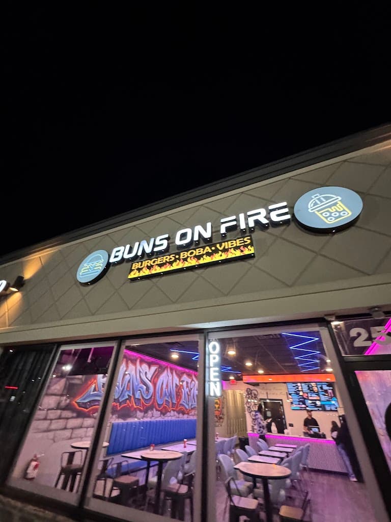 Buns On Fire - Glendale Heights